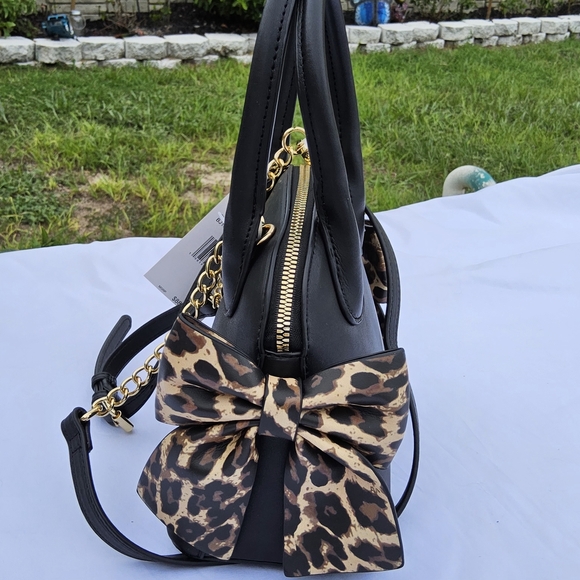 Betsey Johnson Black and Leopard Satchel - Picture 3 of 9